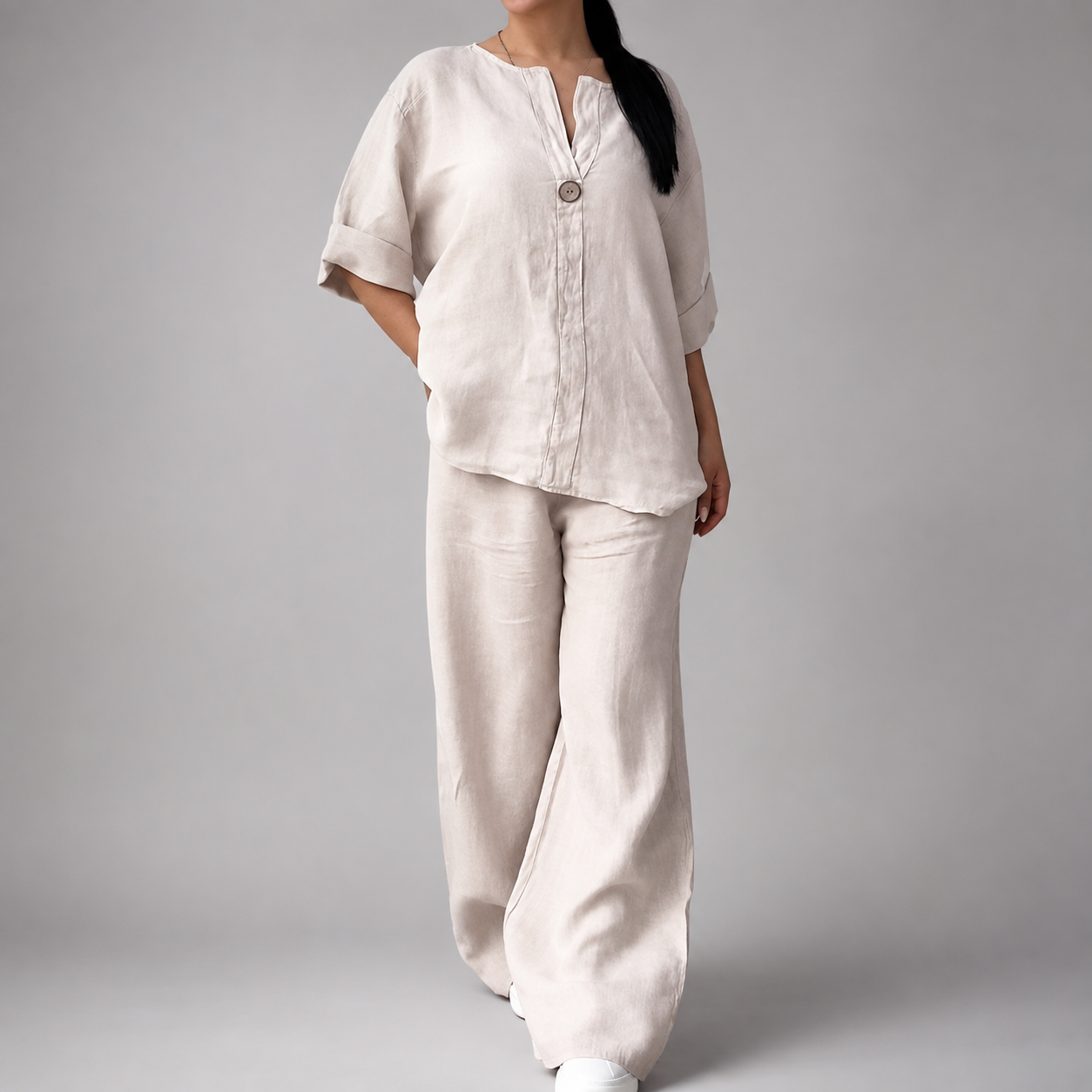 Women's Linen Summer Outfit – Soft Fabric with Stylish Button Accents