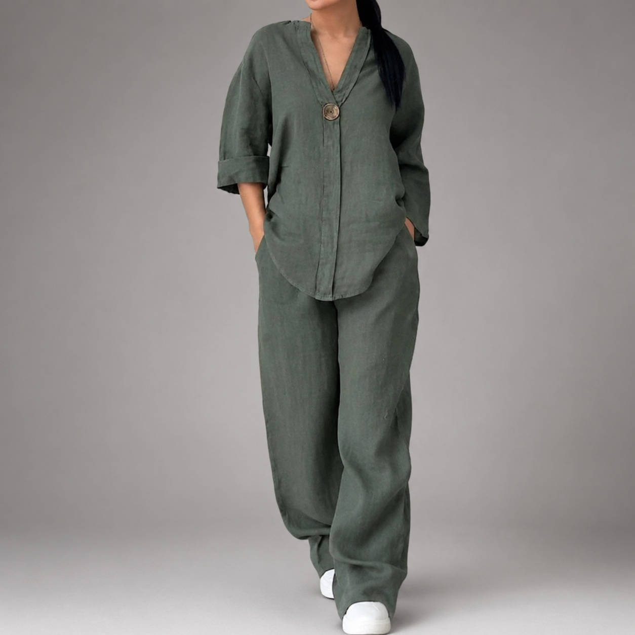 Women's Linen Summer Outfit – Soft Fabric with Stylish Button Accents