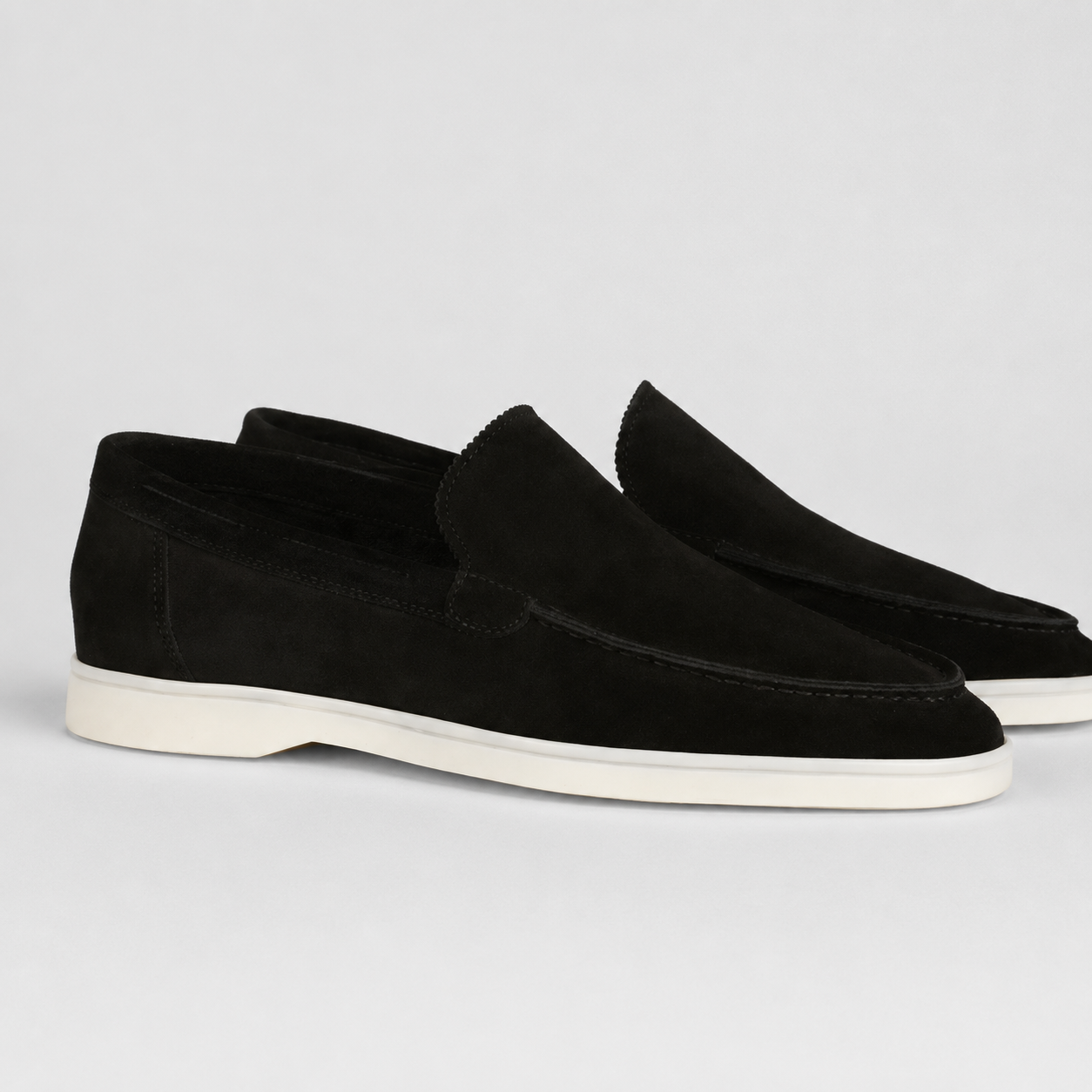 Men's Suede Loafers – Slip-On Design for Warm Weather