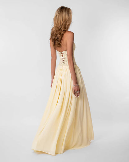 Women's Lace Maxi Dress – Halter Neckline with Corset-Inspired Fit